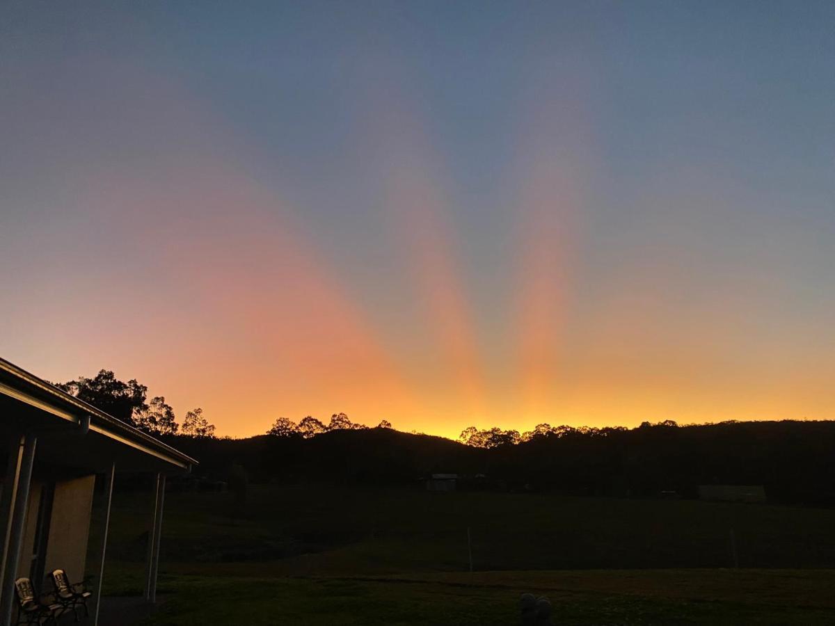 On Keppies - Bnb - Family Farm & Wedding Guest Accommodation Paterson Nsw エクステリア 写真